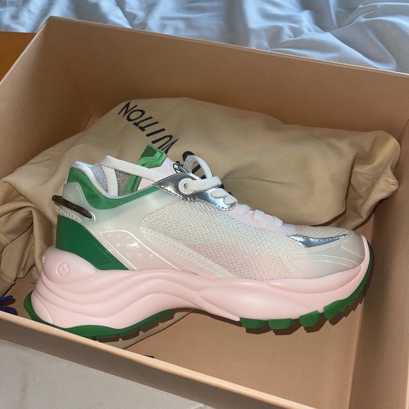 Louis Vuitton Run 55 Sneaker Green